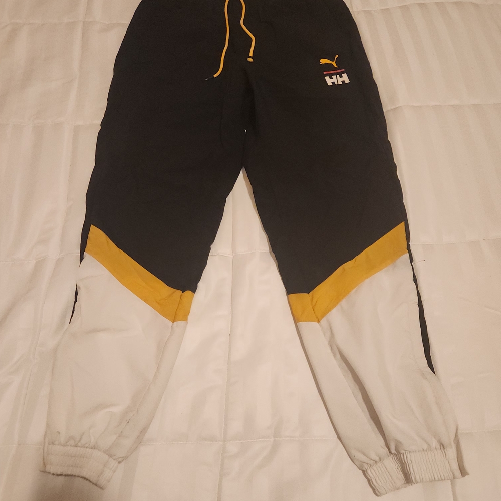 Puma Black Mesh Athletic Wear